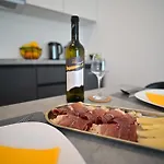 Beballo Znjan Lägenhet
